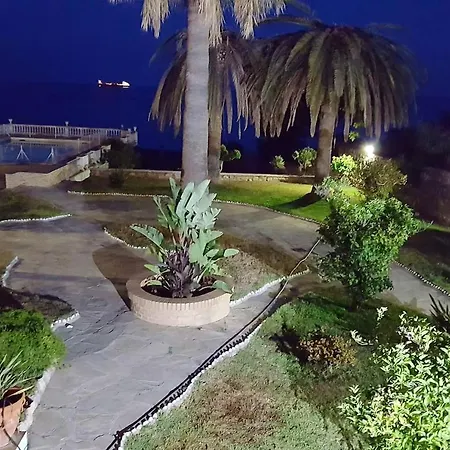 Spacious In + Pool *