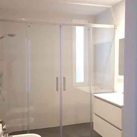 Spacious In + Pool Apartament *