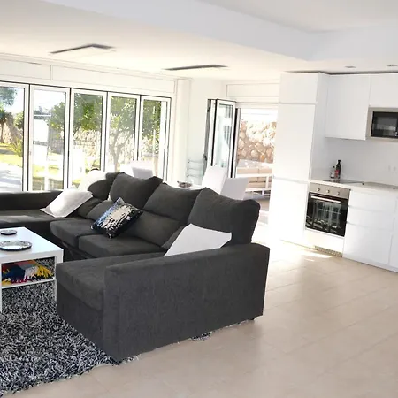 Spacious In + Pool Apartament Tarragona