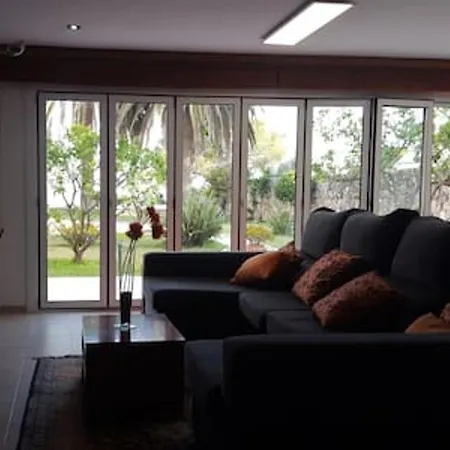 Spacious In + Pool Apartament *