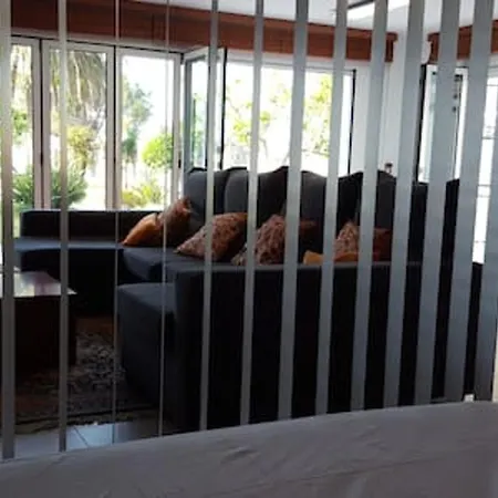 Apartament Spacious In + Pool *